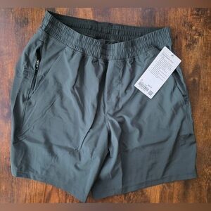 Lululemon Pace Breaker Short Size M New